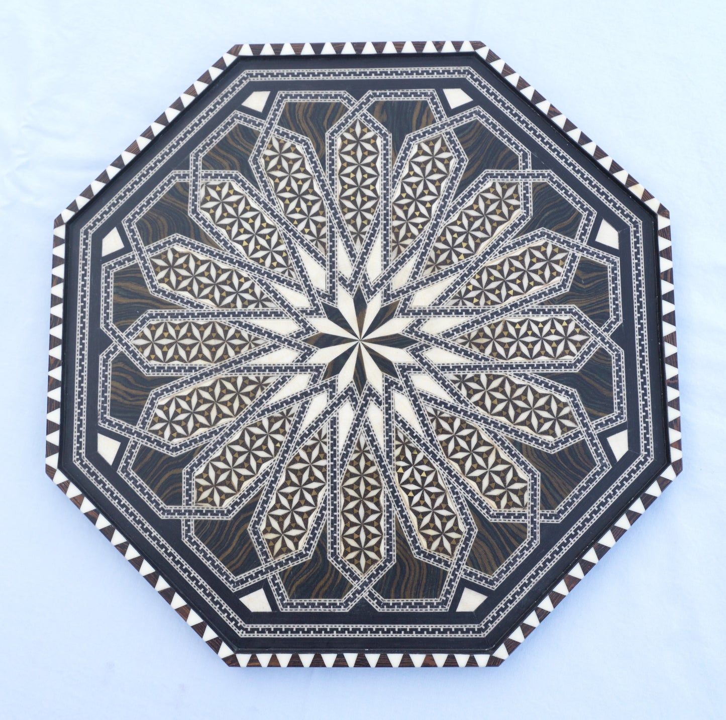 Tray-Charger Plate Noir Pre-order, 4 diseños